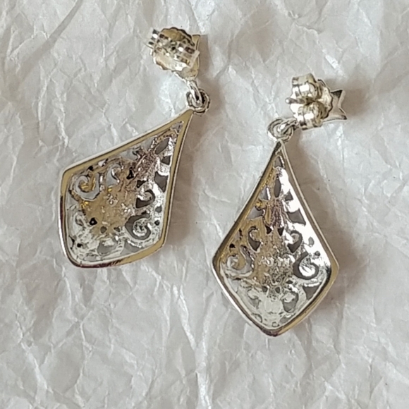MARCASITE FILIGREE DROP EARRINGS - SILVERTONE - FOR PIERCED EARS - Picture 2 of 4